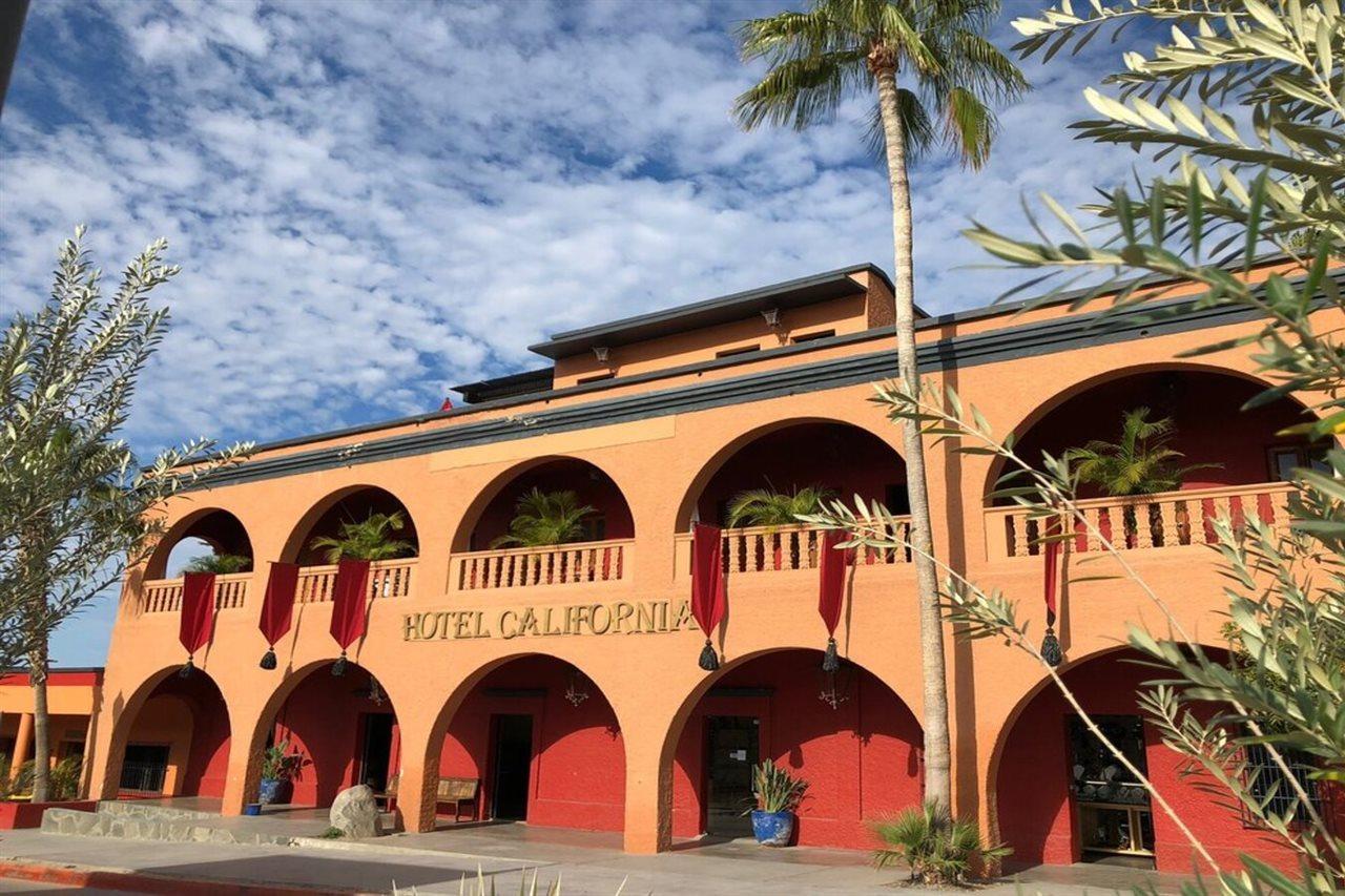 Hotel California Todos Santos Exterior photo