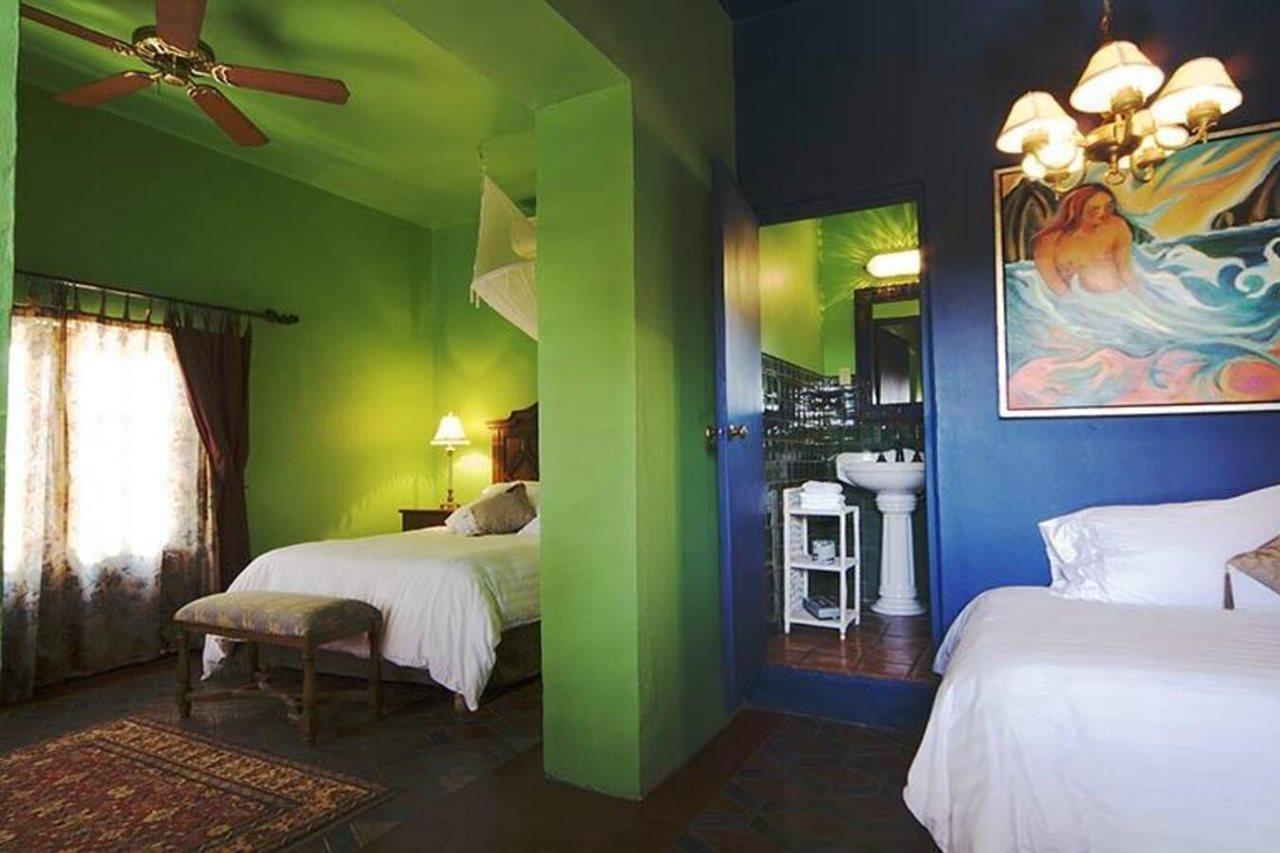 Hotel California Todos Santos Exterior photo