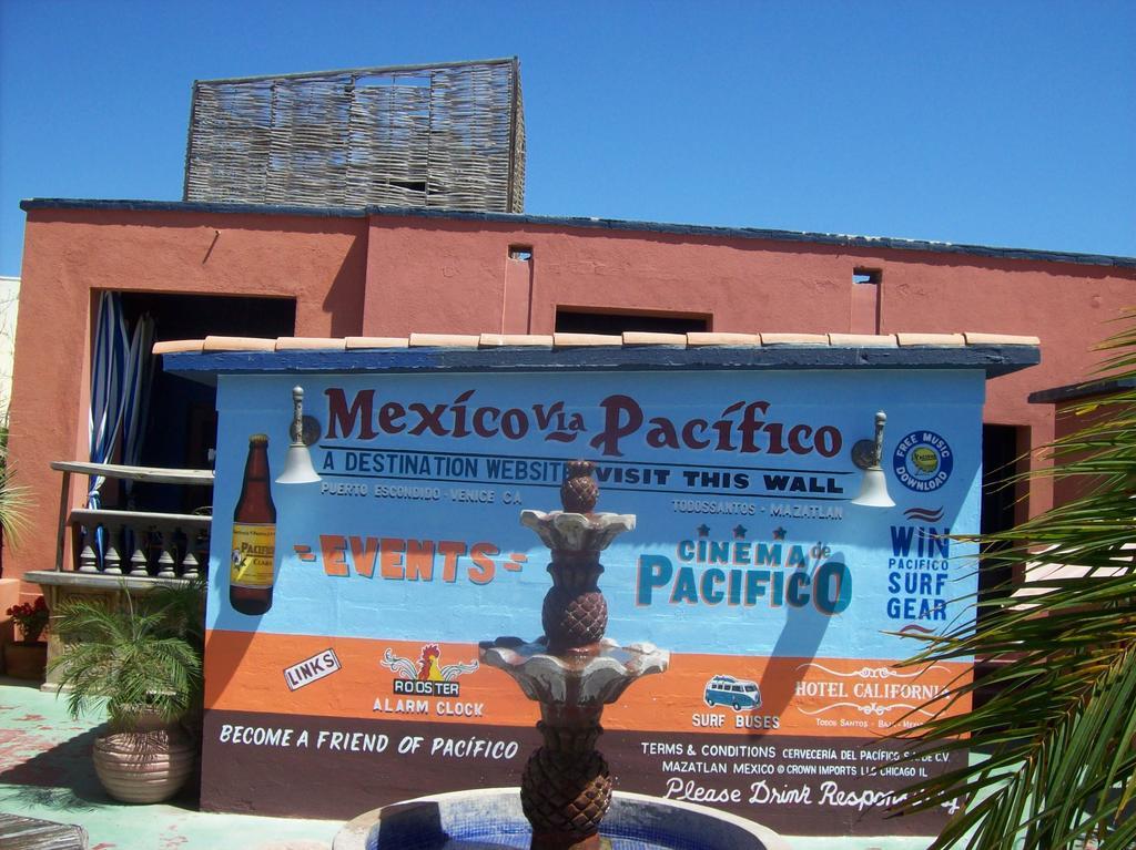 Hotel California Todos Santos Exterior photo