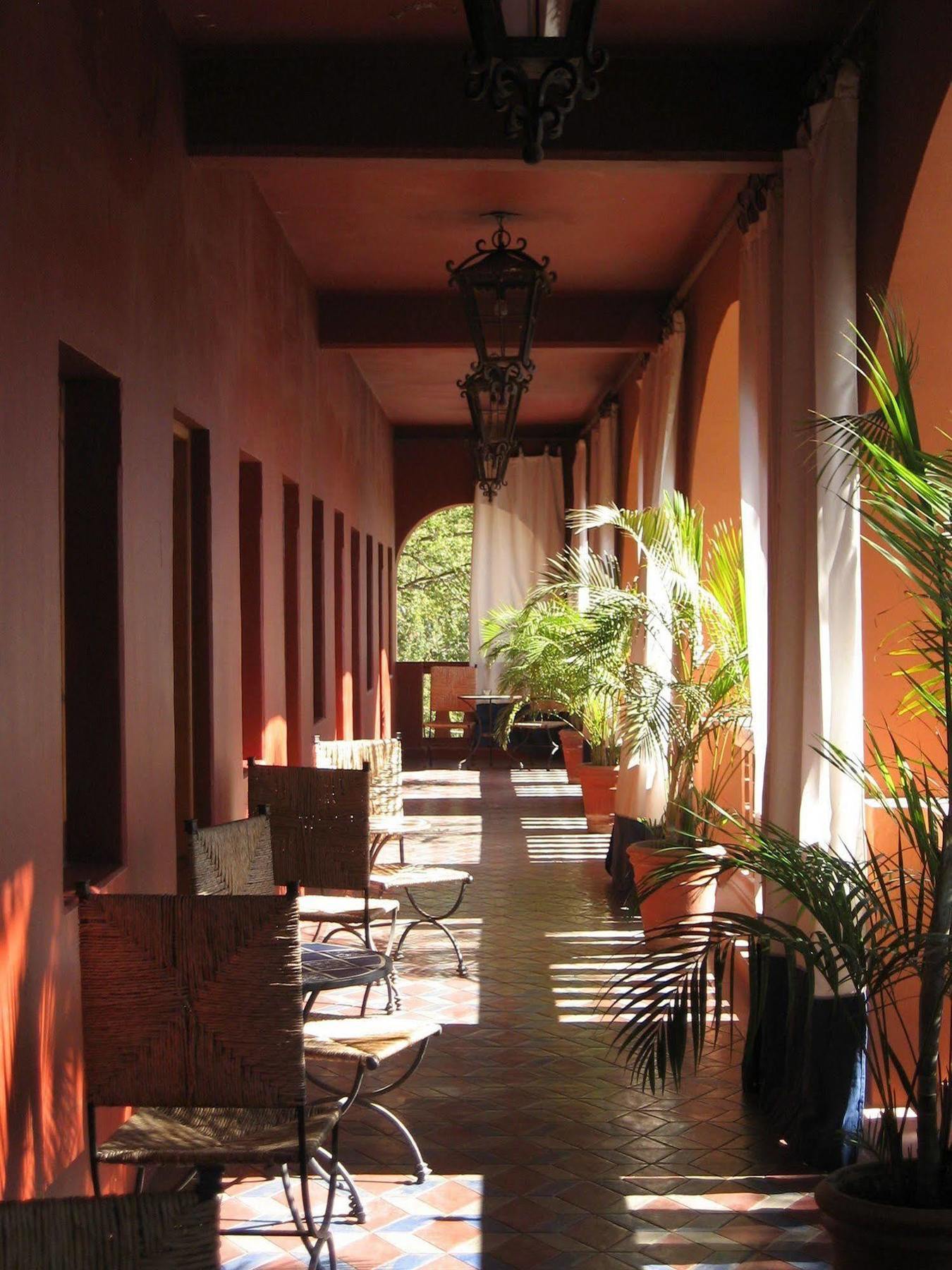 Hotel California Todos Santos Exterior photo