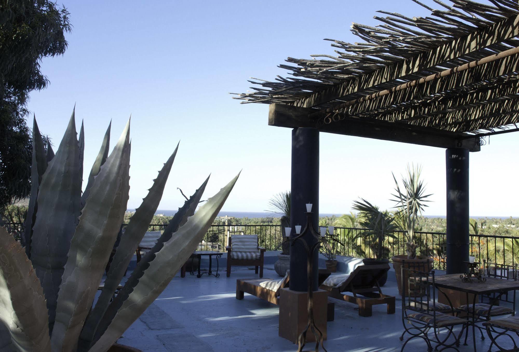 Hotel California Todos Santos Exterior photo