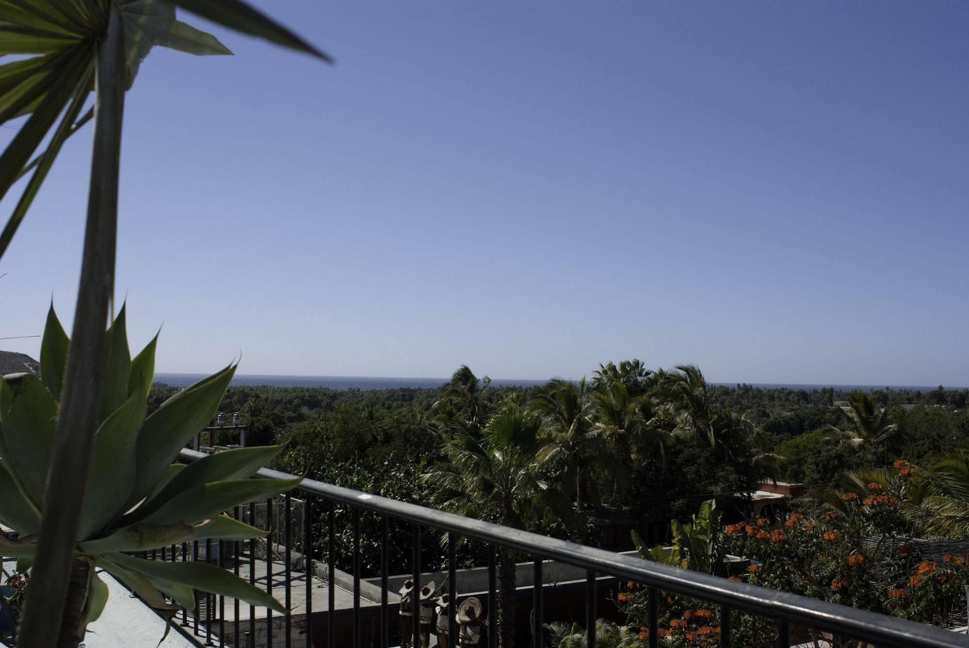 Hotel California Todos Santos Exterior photo